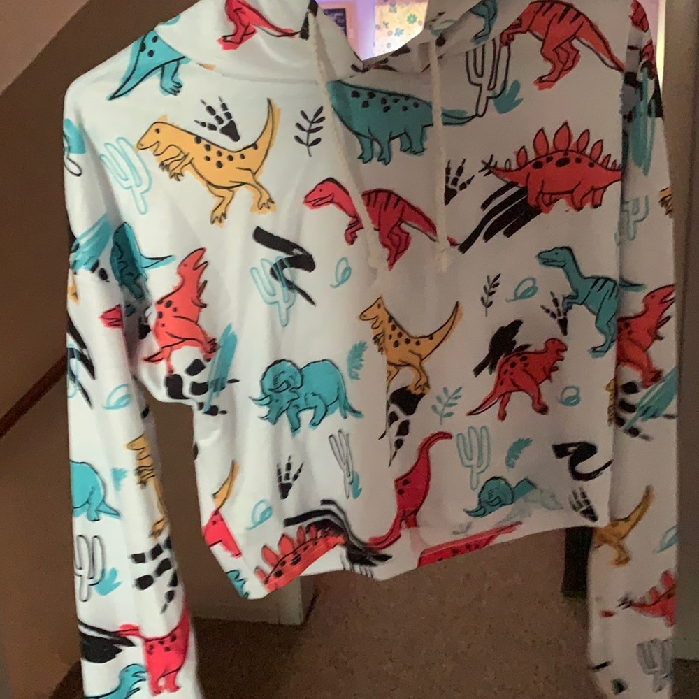 never worn, doesn’t fit